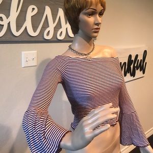 cropped bell sleeved raspberry blouse